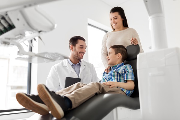 What A Family Dentist Looks For During An Exam